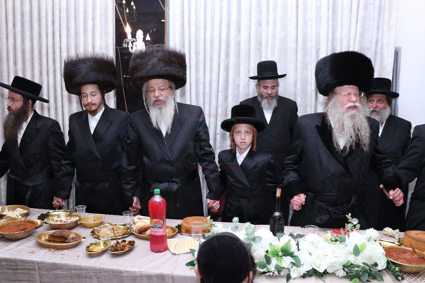 שמחת בר המצווה לנכד האדמו"ר מקוזמיר
