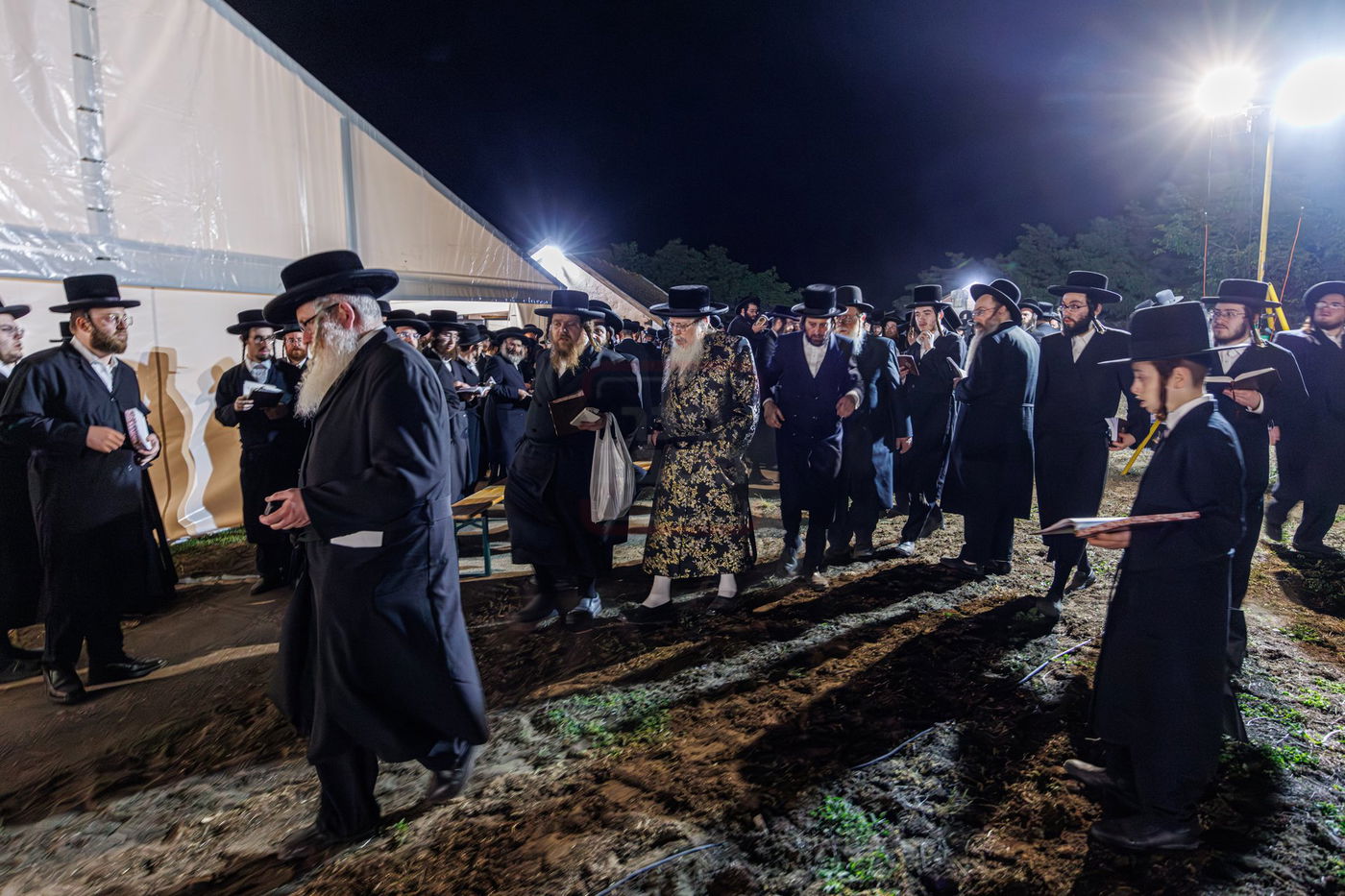 האדמו"ר מטאהש במסע הקודש להונגריה