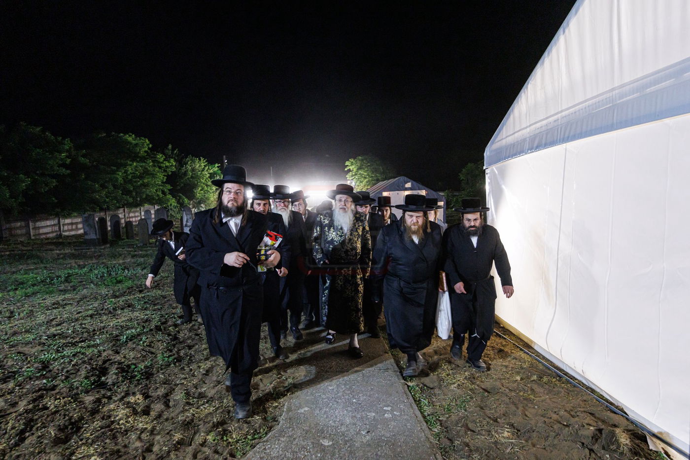 האדמו"ר מטאהש במסע הקודש להונגריה