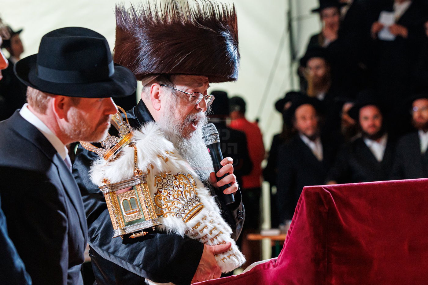 האדמו"ר מטאהש במסע הקודש להונגריה