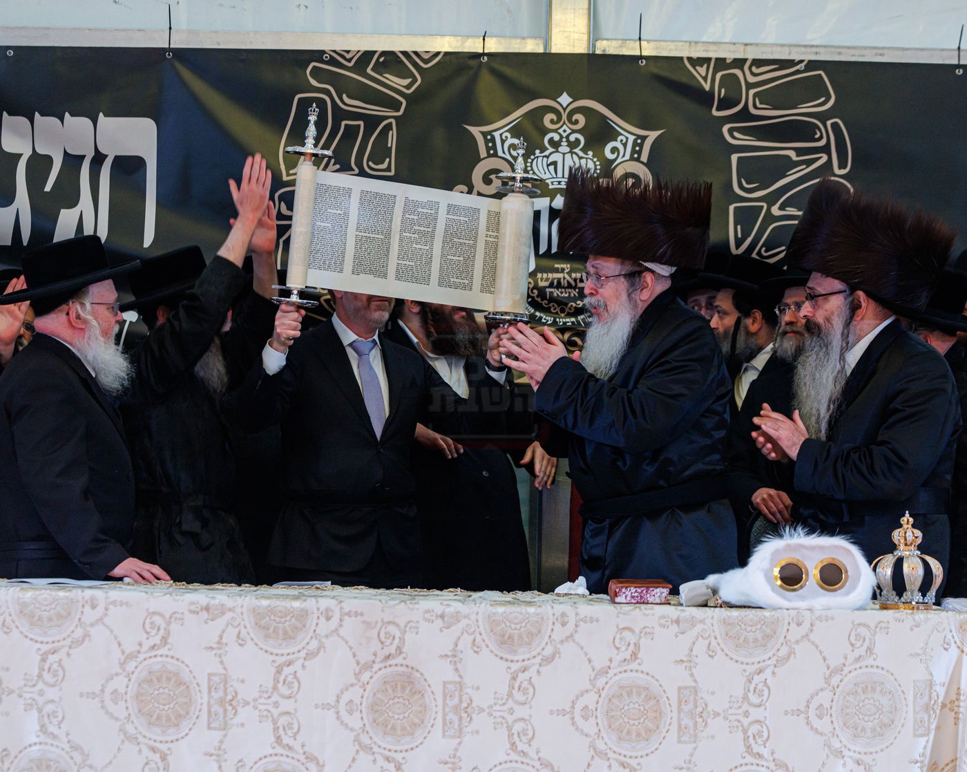 האדמו"ר מטאהש במסע הקודש להונגריה