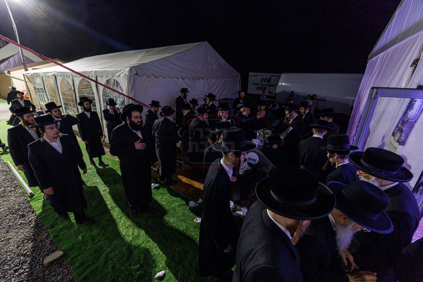 האדמו"ר מטאהש במסע הקודש להונגריה