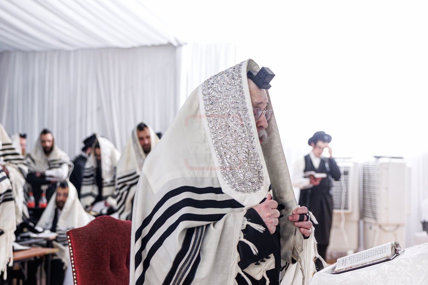 האדמו"ר מטאהש במסע הקודש להונגריה