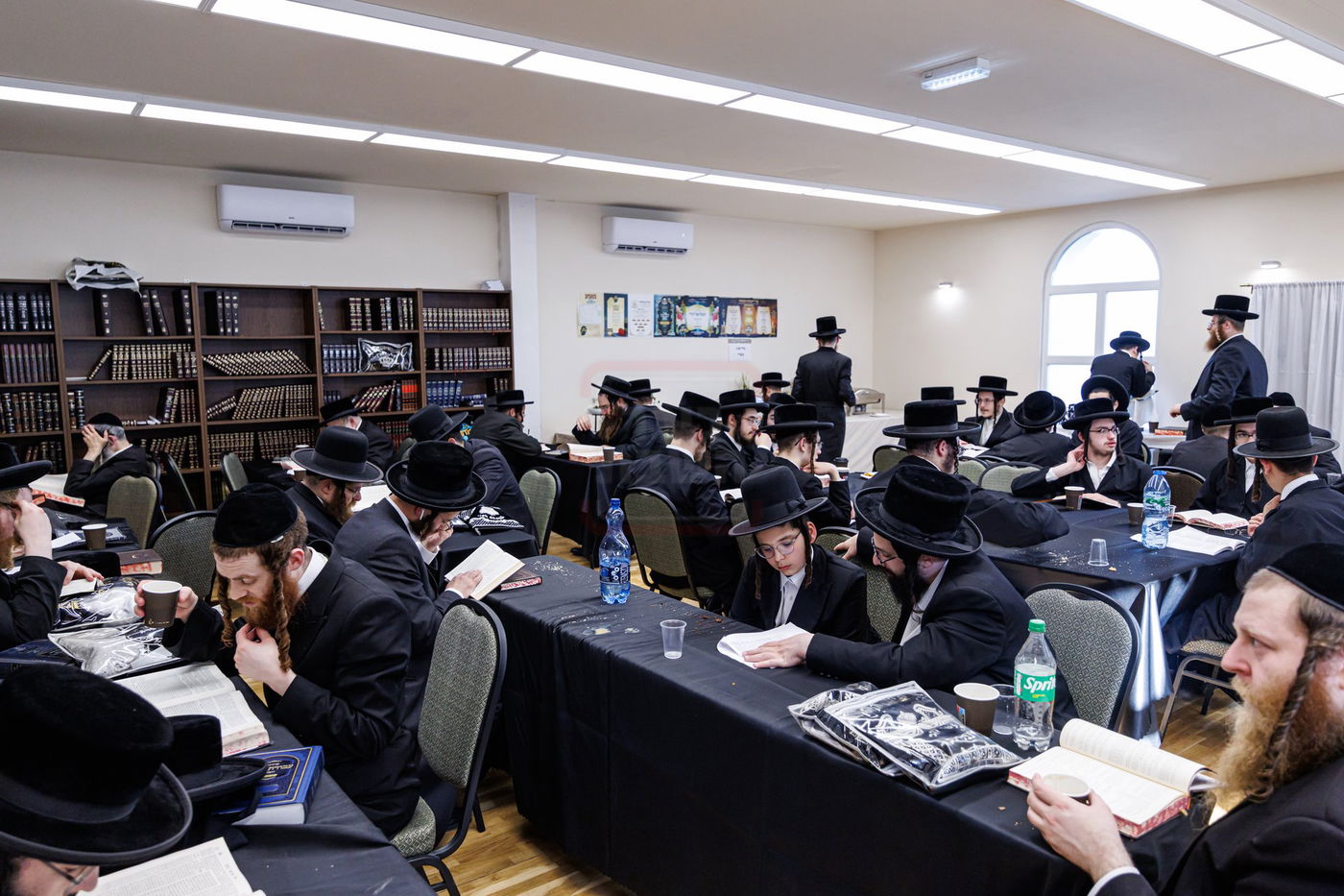 האדמו"ר מטאהש במסע הקודש להונגריה