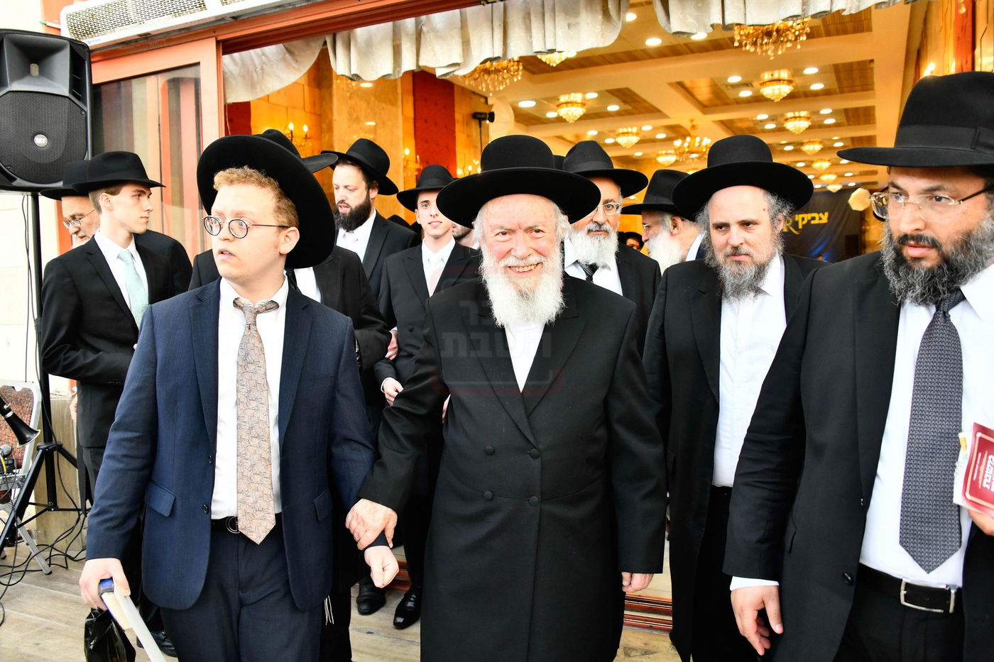 שמחת נישואי נכדת הגר"י זילברשטיין