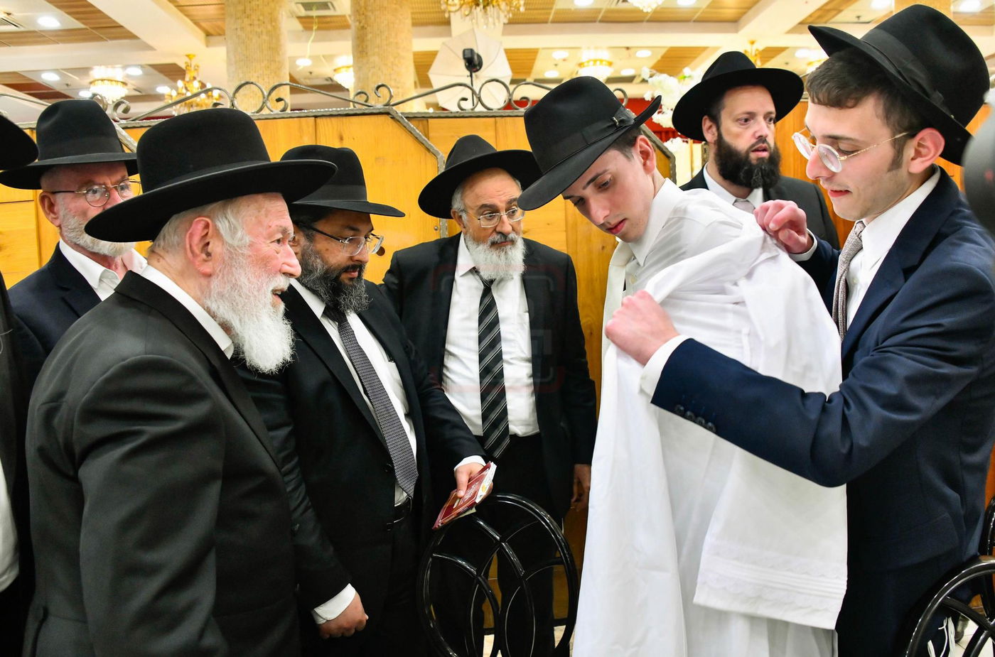 שמחת נישואי נכדת הגר"י זילברשטיין