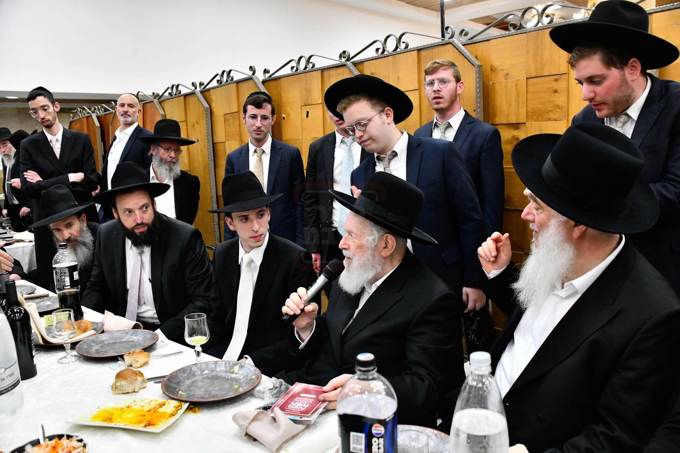 שמחת נישואי נכדת הגר"י זילברשטיין