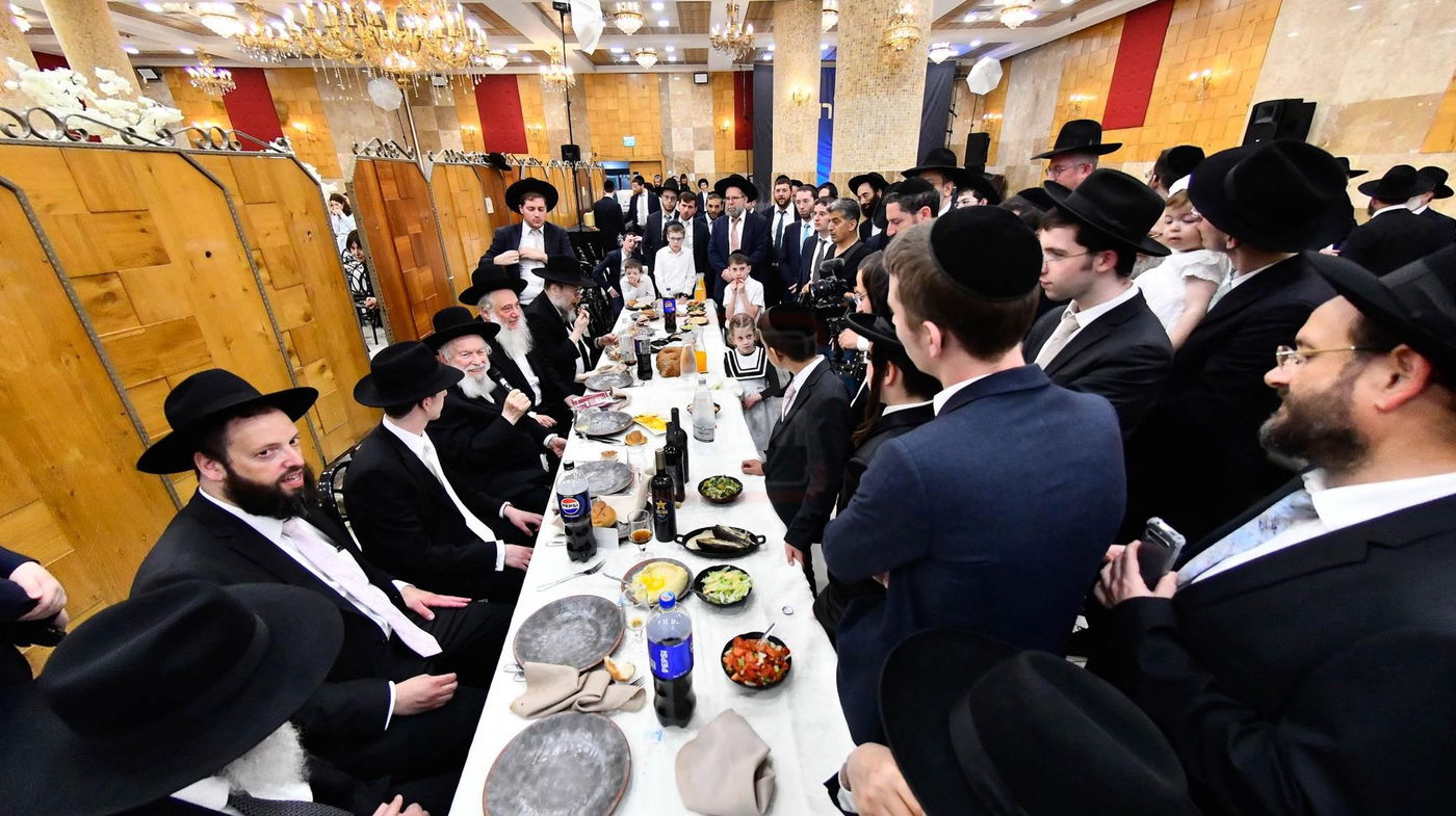 שמחת נישואי נכדת הגר"י זילברשטיין