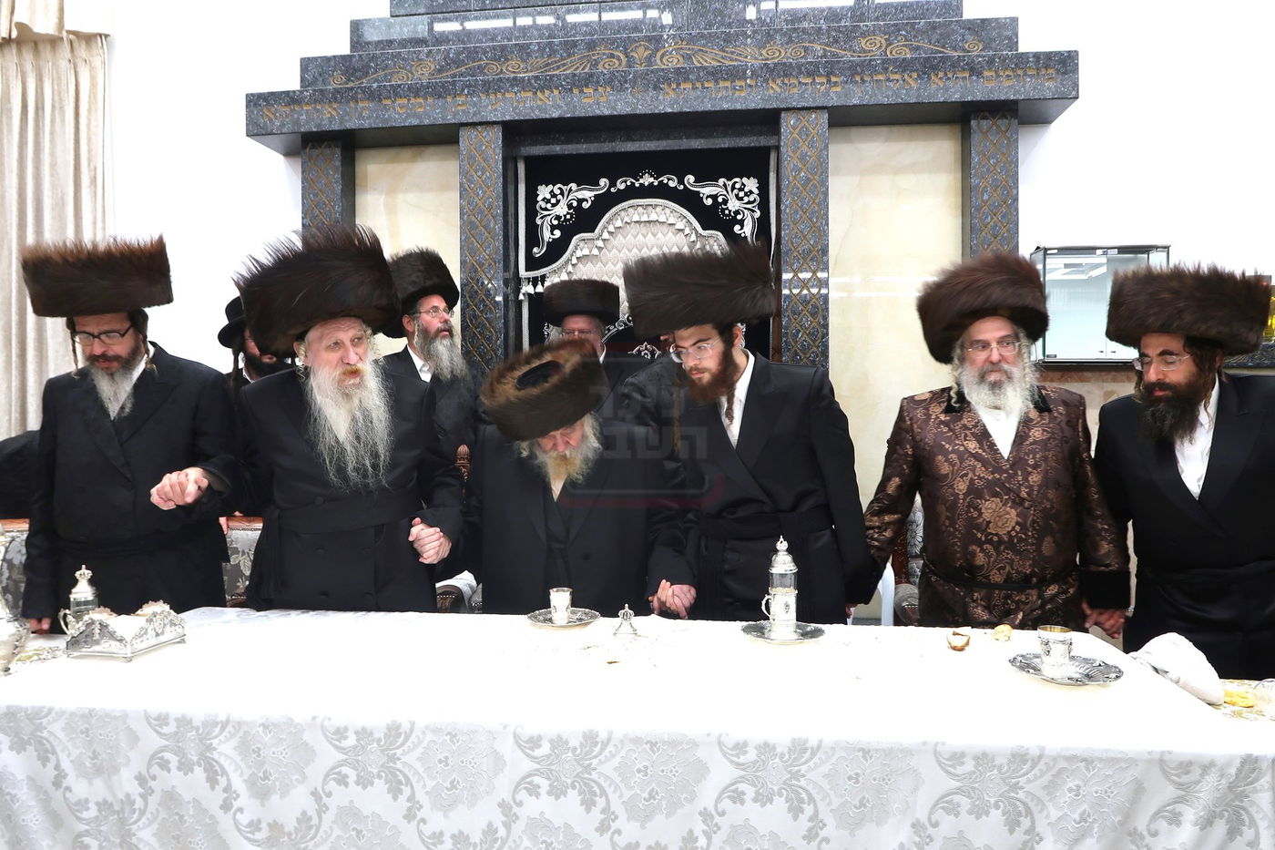 חתן מאהל בחצרות טשארנאביל- קאסאן  -מאקאווא 