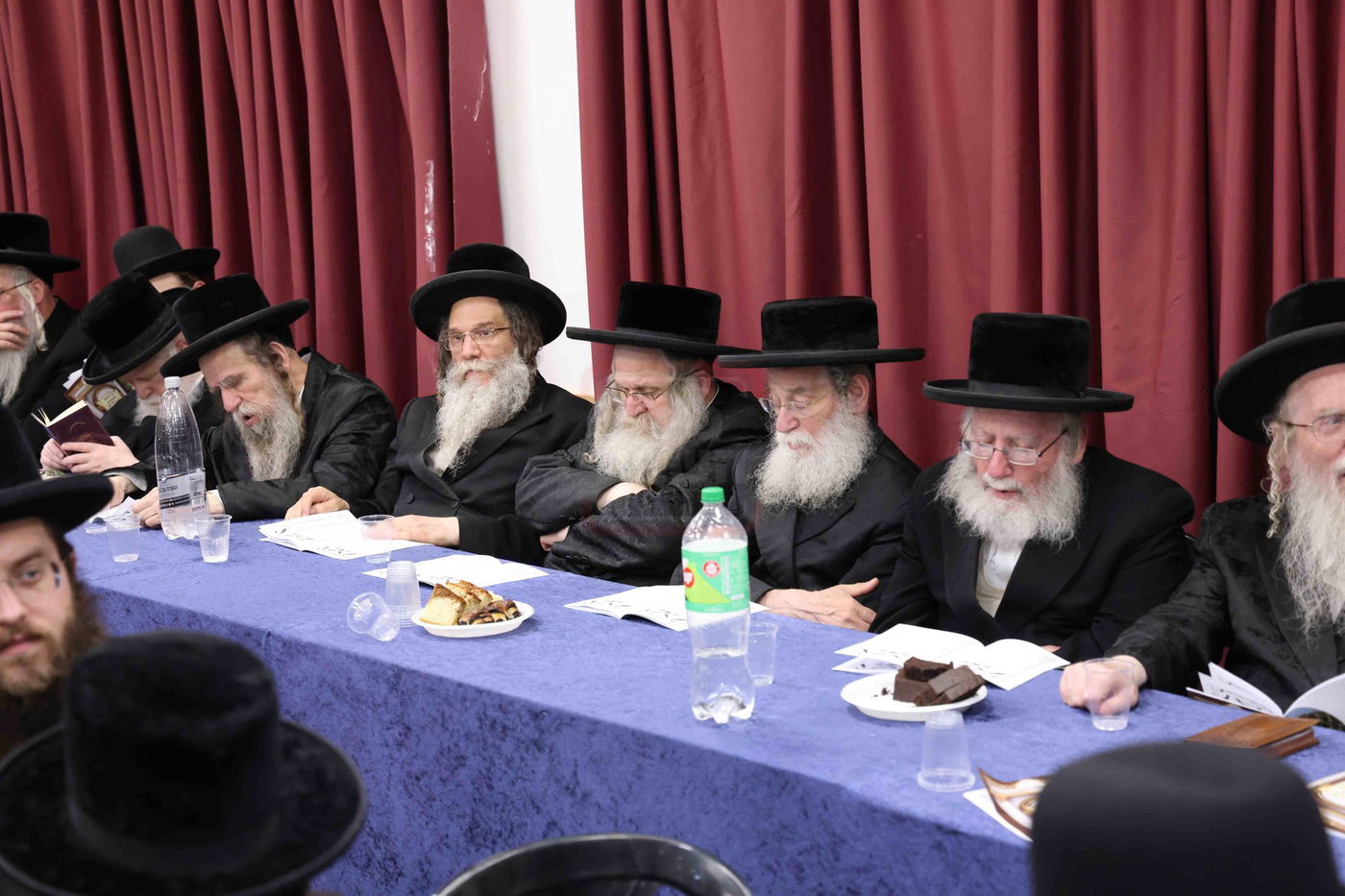 מסיבת חומש בתלמוד תורה מכנובקא בעלזא בירושלים