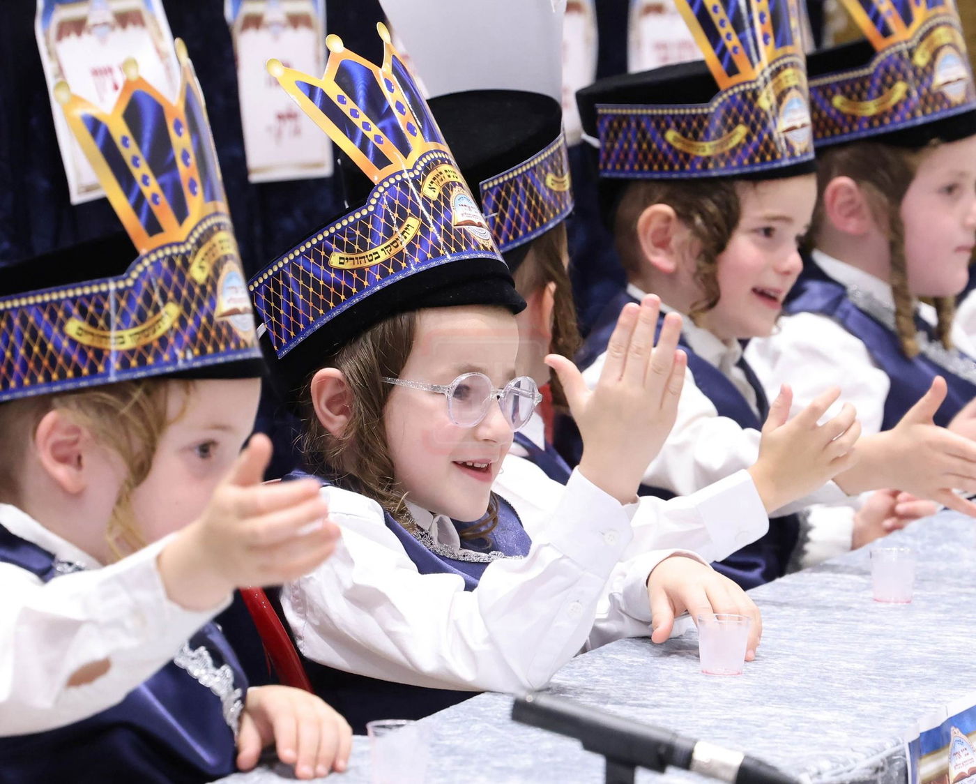 מסיבת חומש בתלמוד תורה מכנובקא בעלזא בירושלים