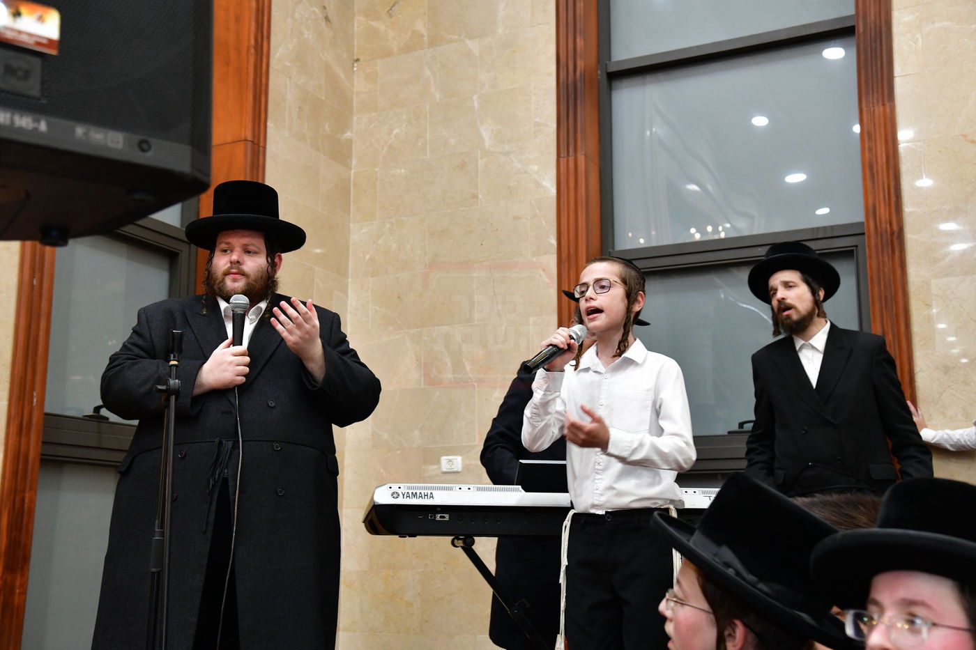 הכנסת ס"ת לביהמ"ד 'שבט הלוי'