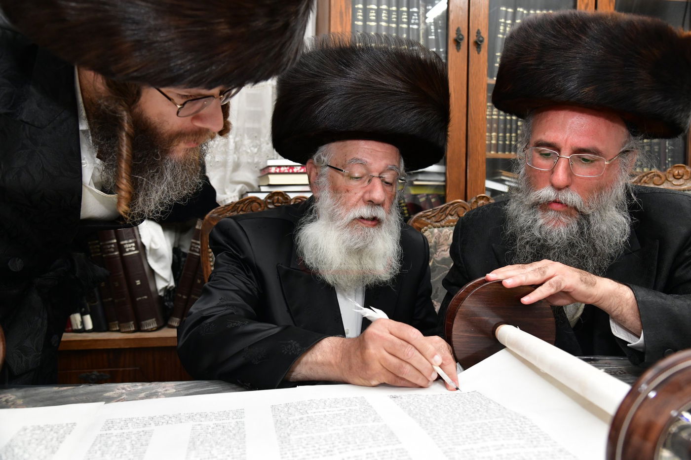 הכנסת ס"ת לביהמ"ד 'שבט הלוי'