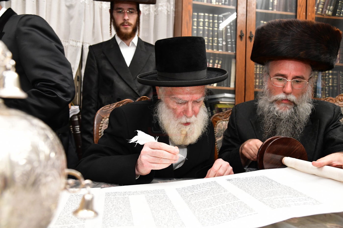 הכנסת ס"ת לביהמ"ד 'שבט הלוי'