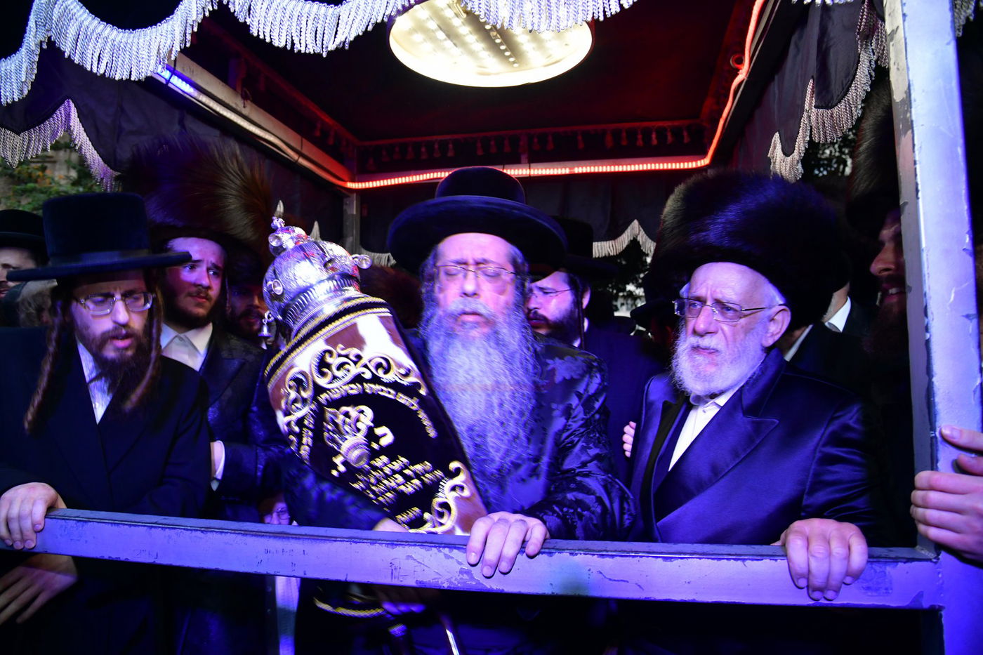 הכנסת ס"ת לביהמ"ד 'שבט הלוי'