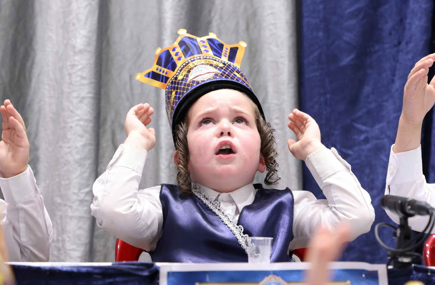 מסיבת חומש בתלמוד תורה מכנובקא בעלזא בירושלים