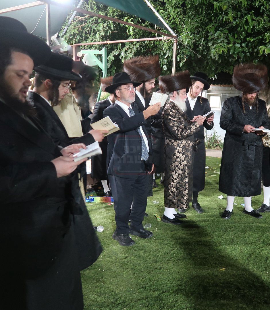 האדמו"ר מספינקא ירושלים בשבת באתרא קדישא מירון 