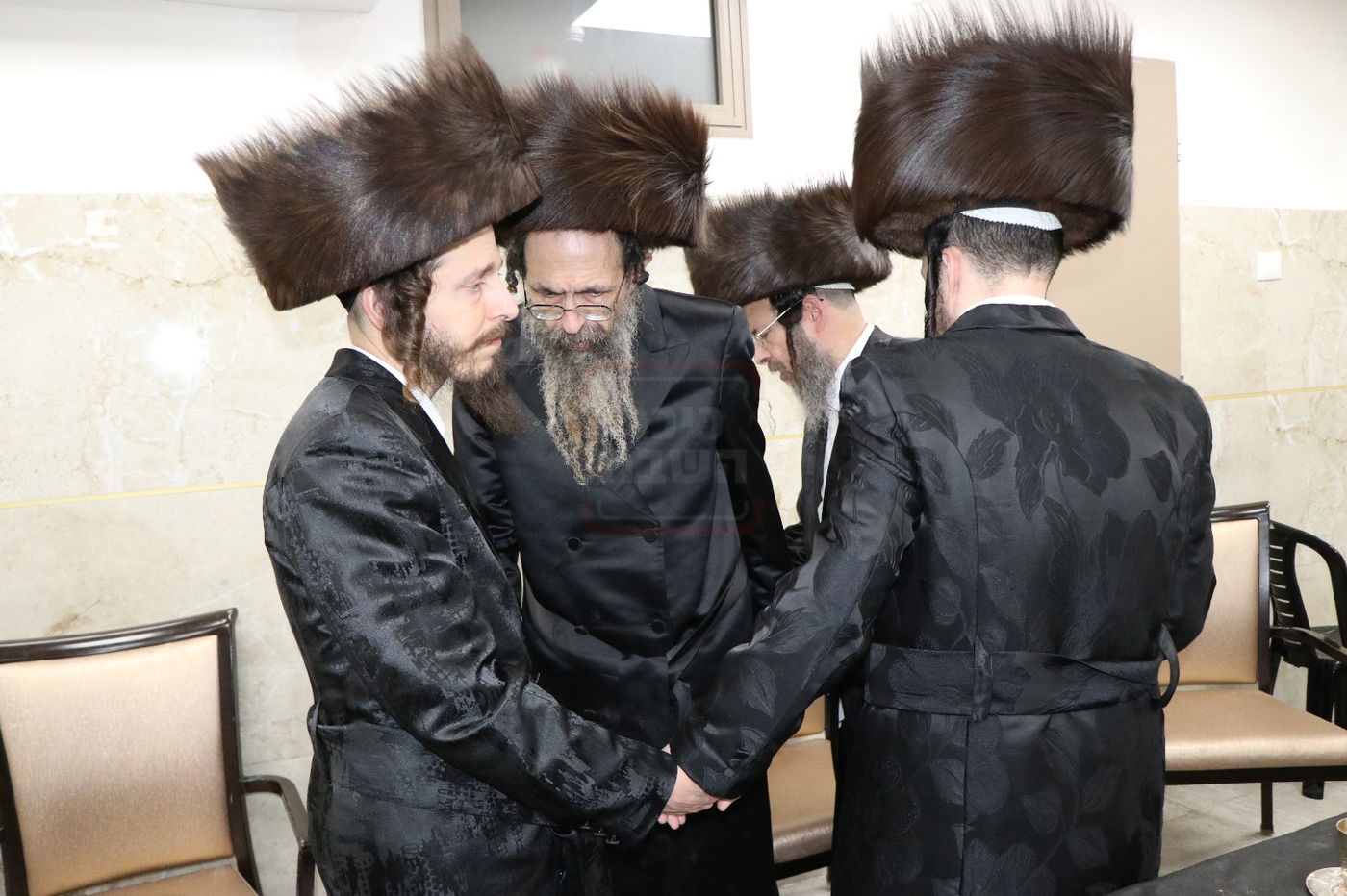 האדמו"ר מסטוטשין בשבע ברכות לבן גאב"ד זוועהיל