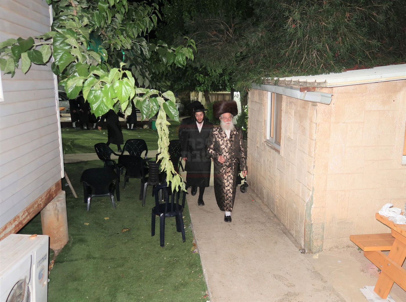 האדמו"ר מספינקא ירושלים בשבת באתרא קדישא מירון 