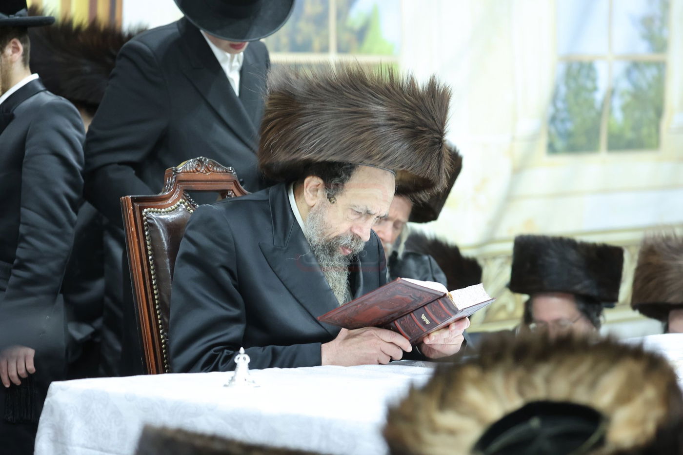 האדמו"ר מתולדות יהודה סטוטשין, במוצאי שב"ק בירושלים