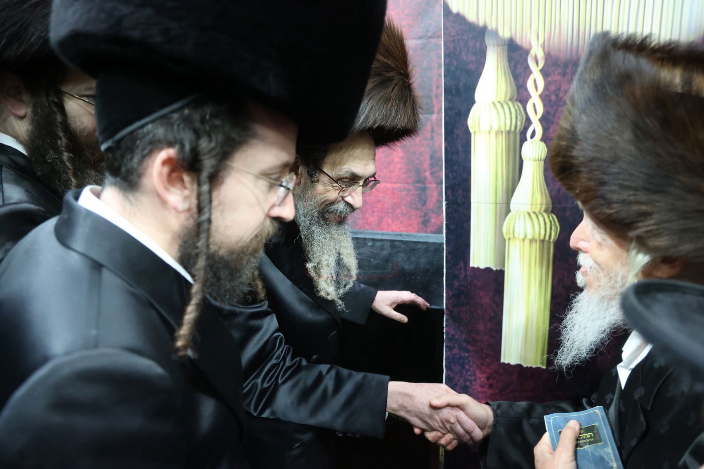 האדמו"ר מתולדות יהודה סטוטשין, במוצאי שב"ק בירושלים