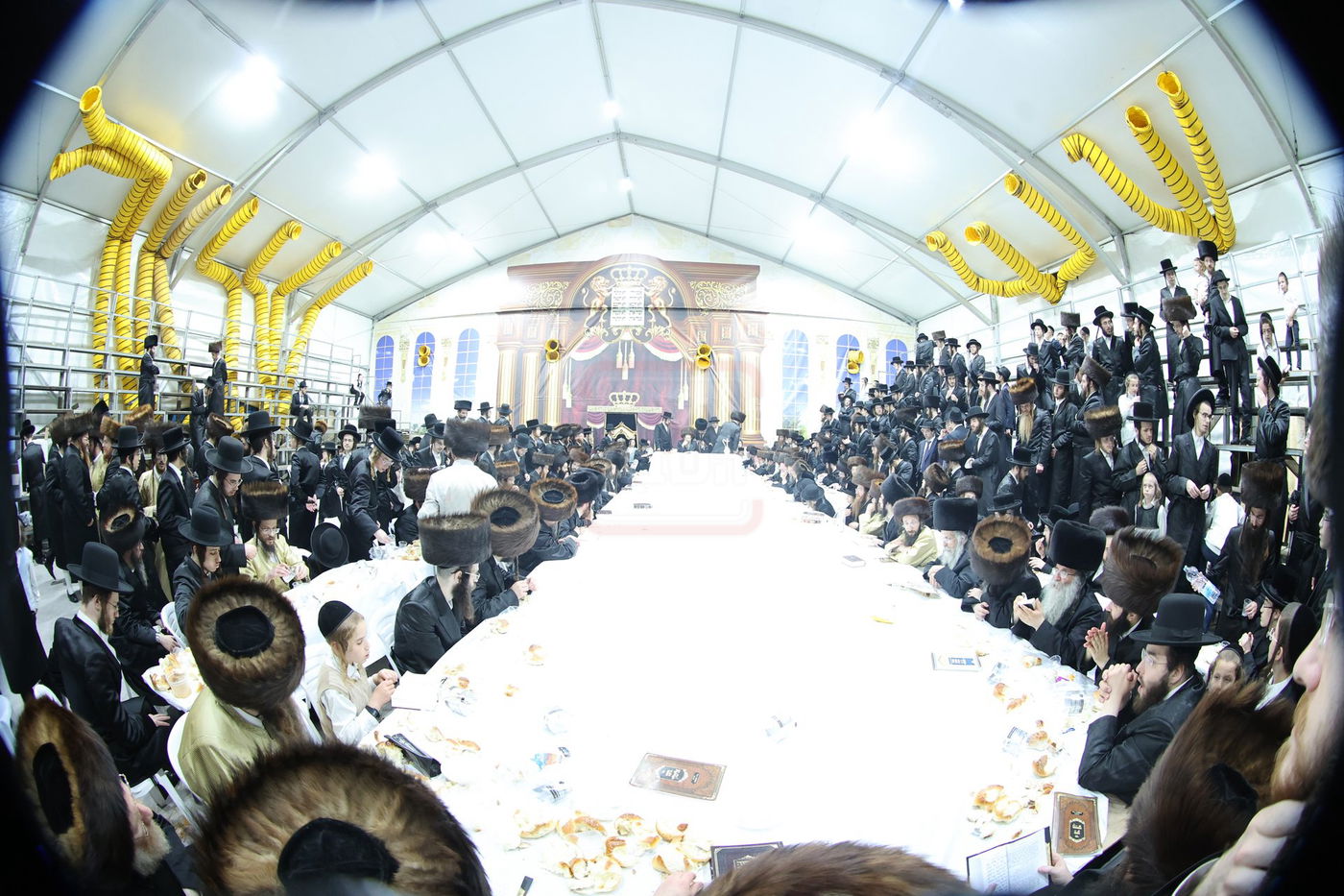 האדמו"ר מתולדות יהודה סטוטשין, במוצאי שב"ק בירושלים