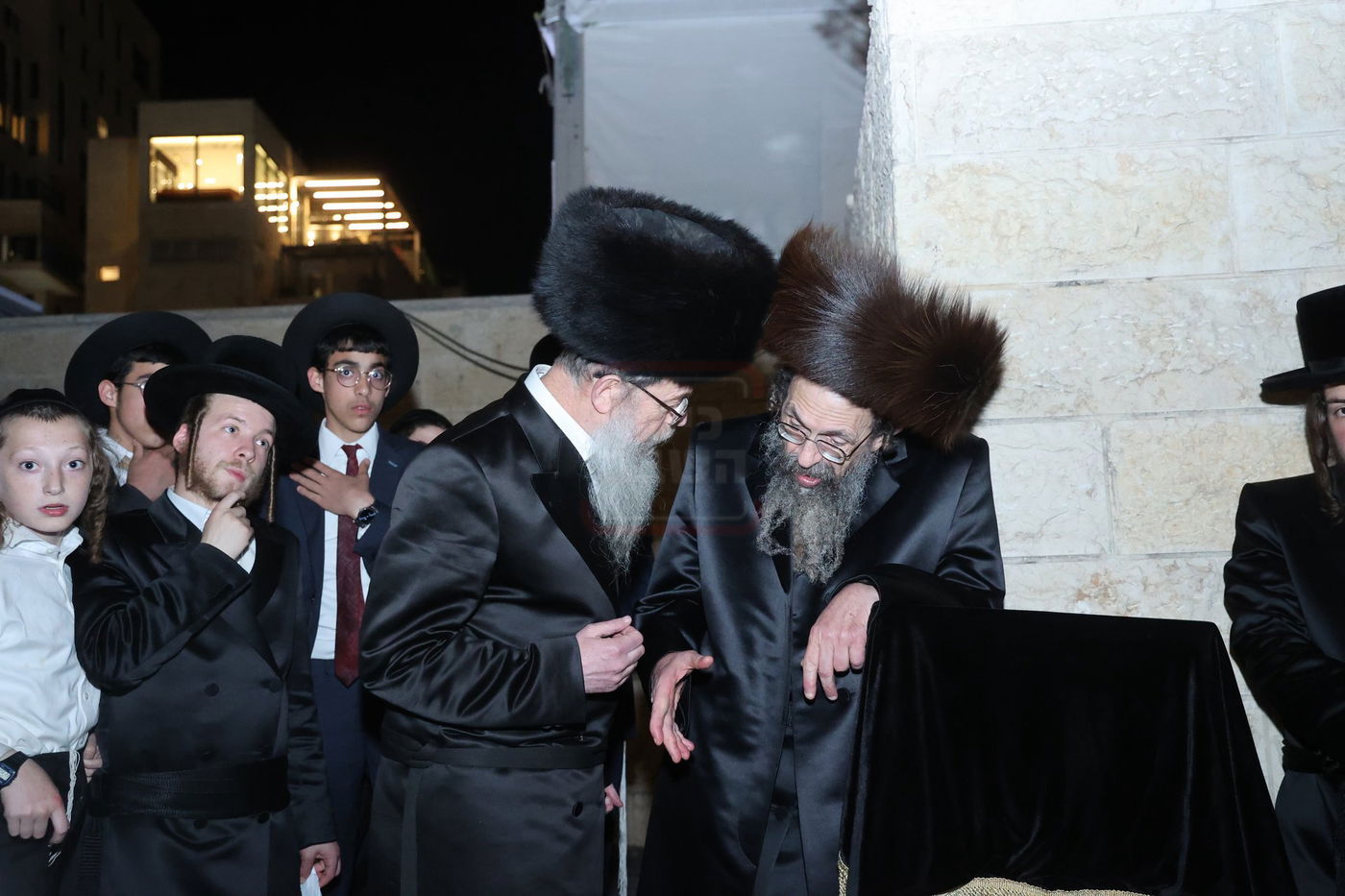 האדמו"ר מתולדות יהודה סטוטשין, במוצאי שב"ק בירושלים