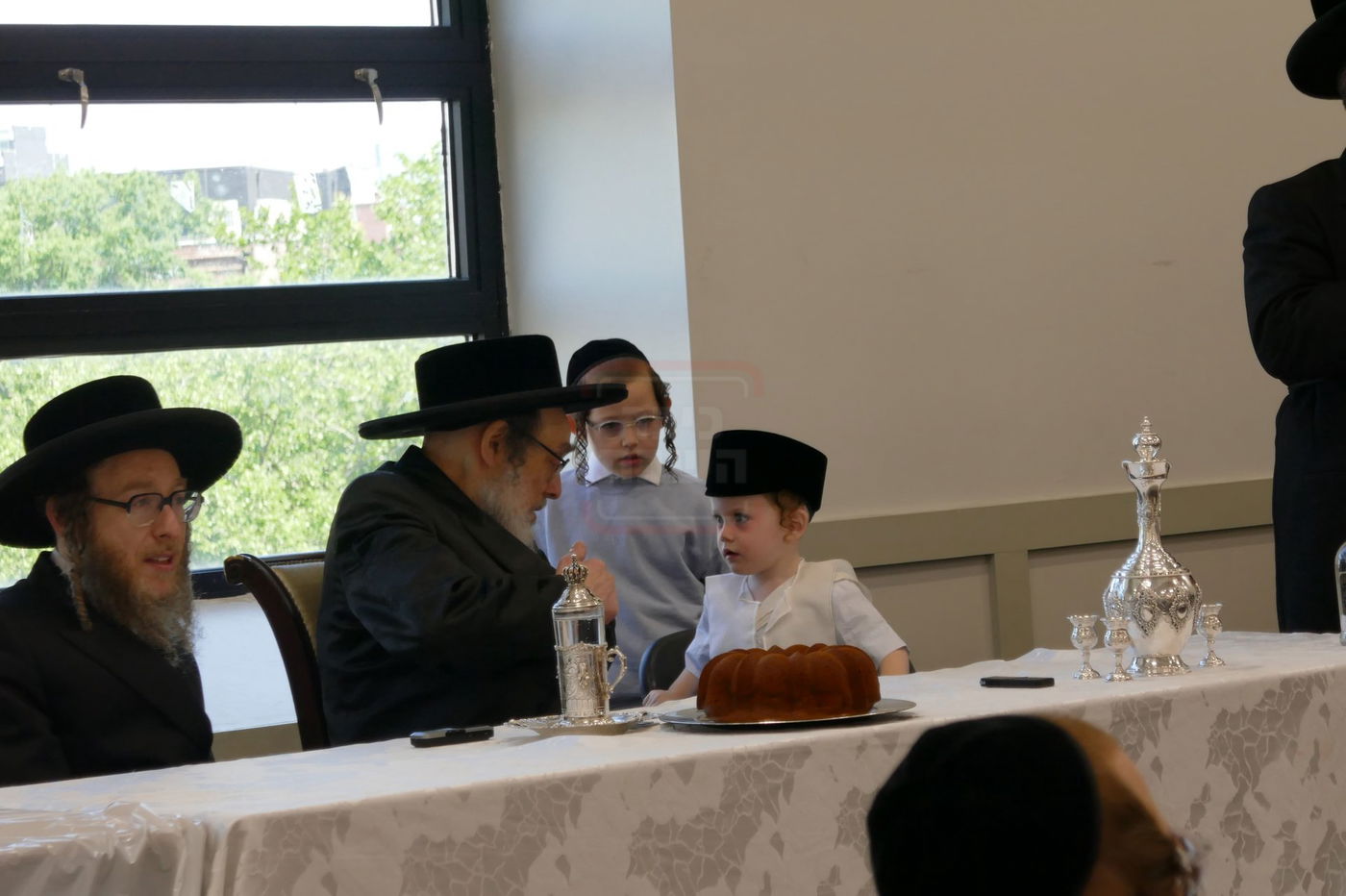 שמחת החלאקה לנין האדמו"ר מפאפא