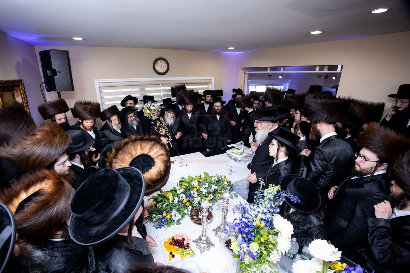 הכנסת ס"ת לביהמ"ד סאטמר בשכונת בלומינגרבורג