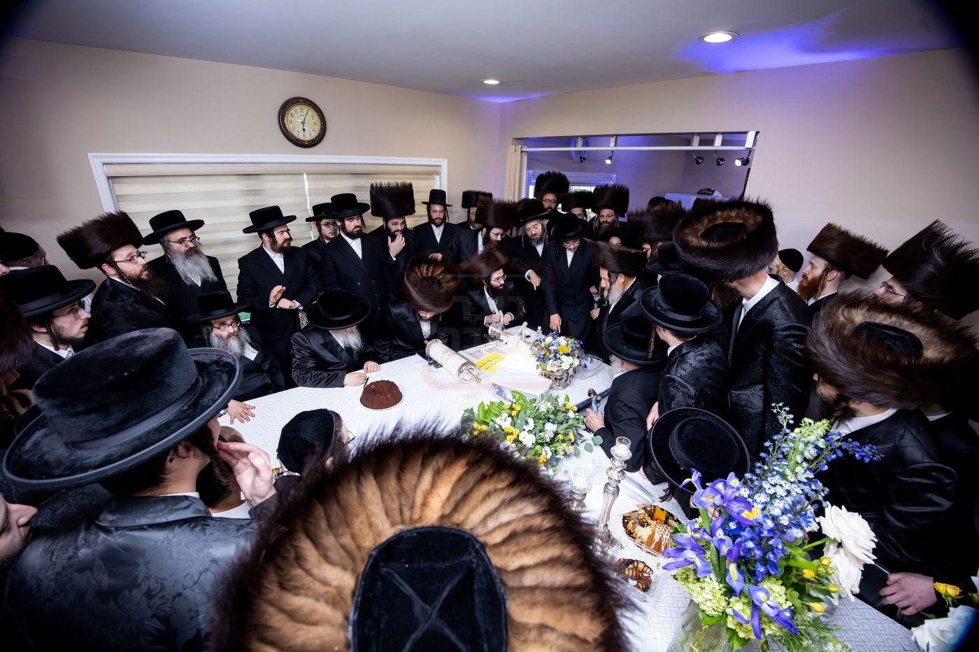 הכנסת ס"ת לביהמ"ד סאטמר בשכונת בלומינגרבורג