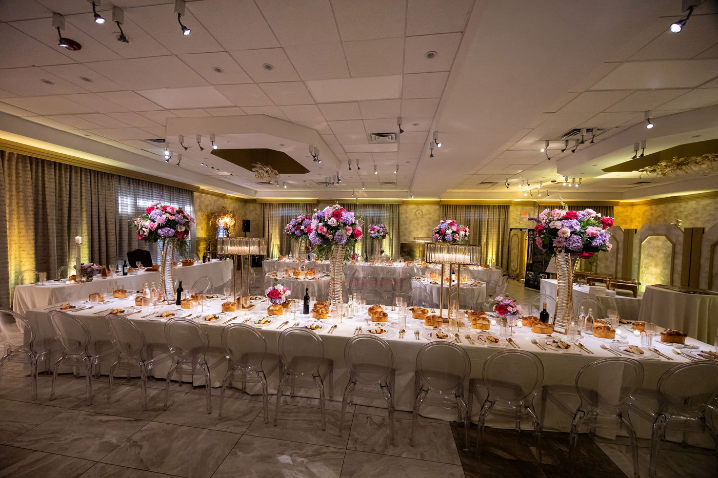 הכנסת ס"ת לביהמ"ד סאטמר בשכונת בלומינגרבורג