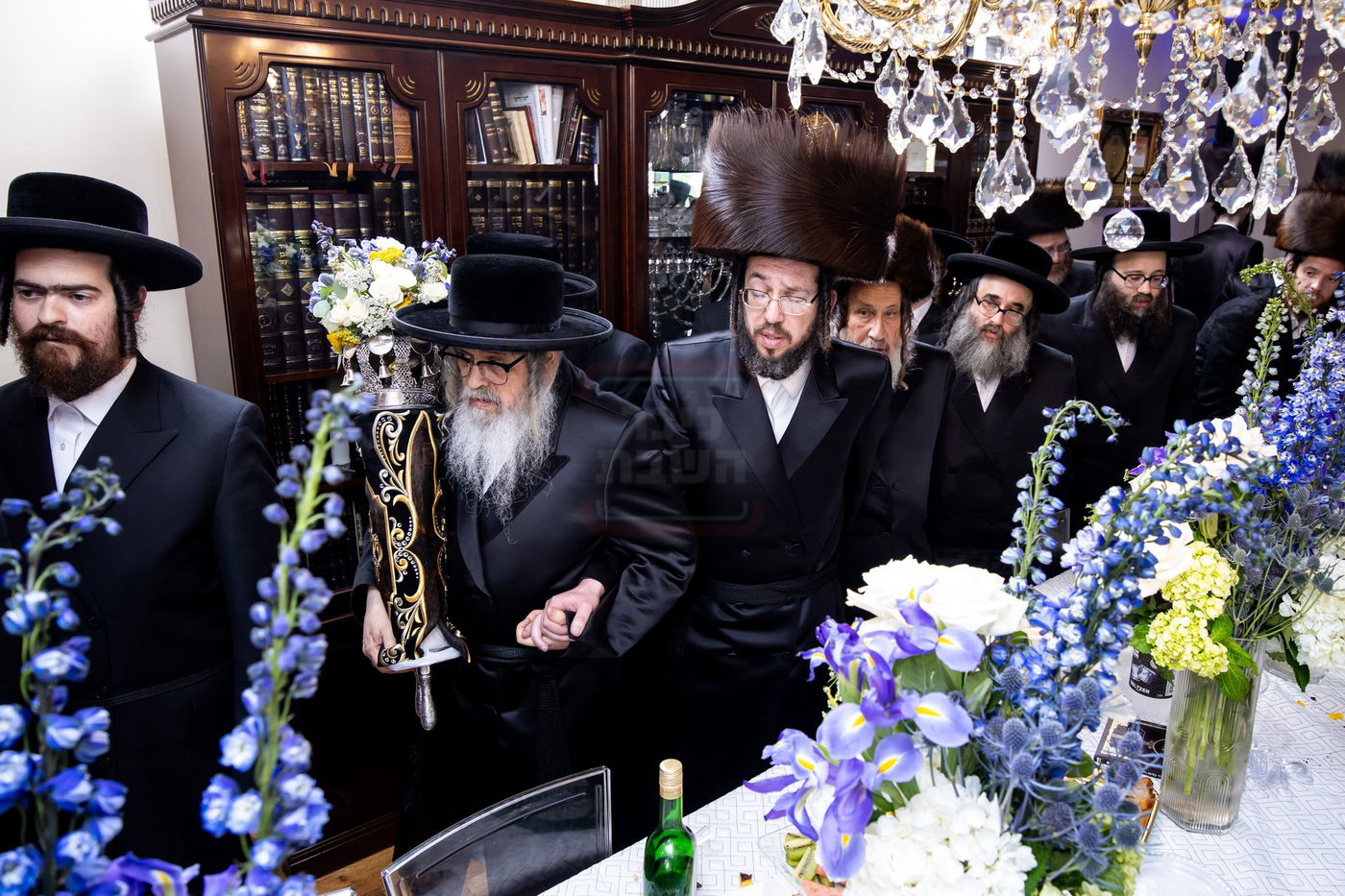 הכנסת ס"ת לביהמ"ד סאטמר בשכונת בלומינגרבורג