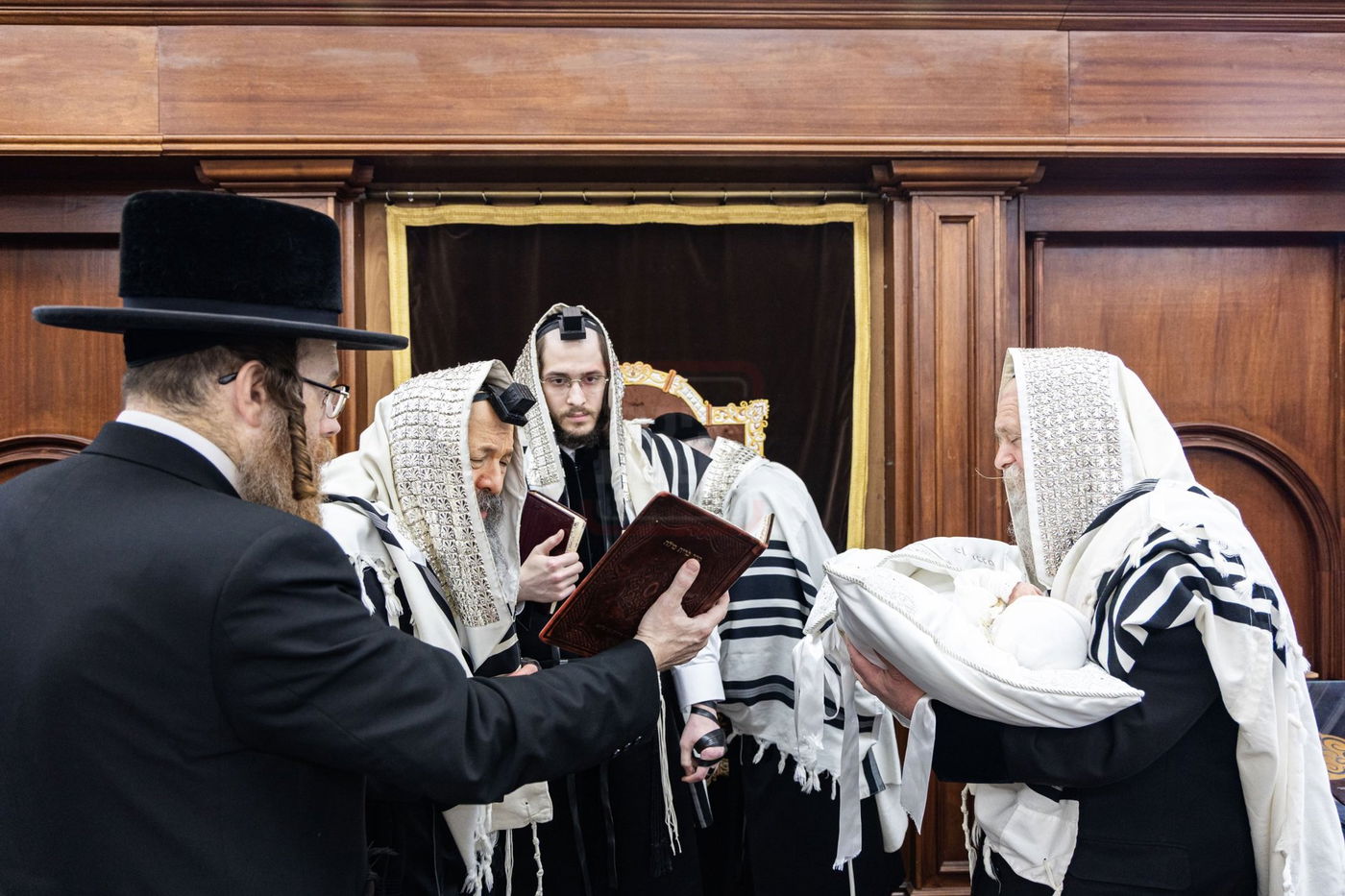 שמחת הברית לנין האדמו"ר מבאבוב 45