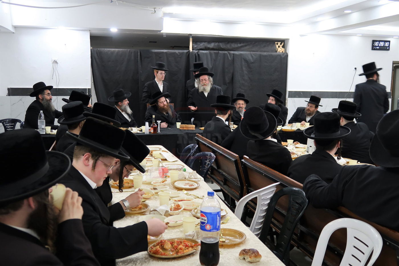 סעודת הילולת ה"אור החיים" הק' בישיבת "נועם אלימלך"