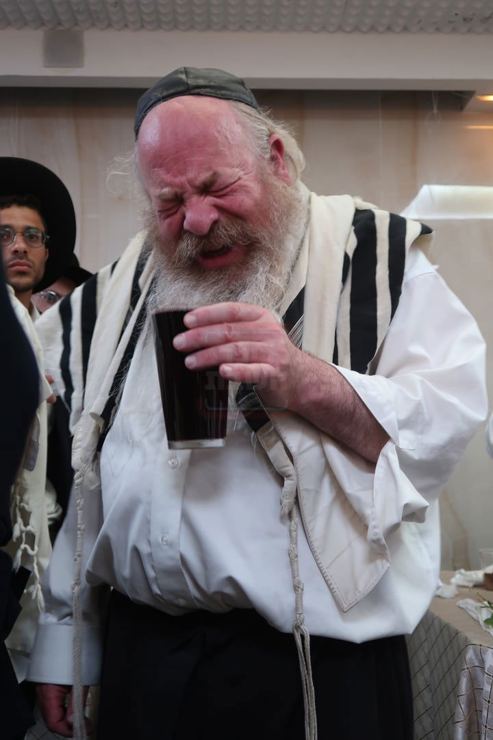 המקובל רבי יעקב עדס באמירת הברכות