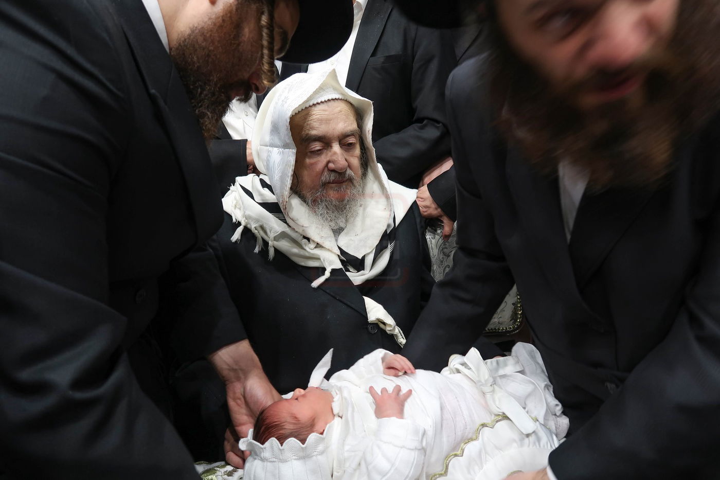 הבריתות בצילו של הגה"צ רבי יעקב מאיר שעכטר