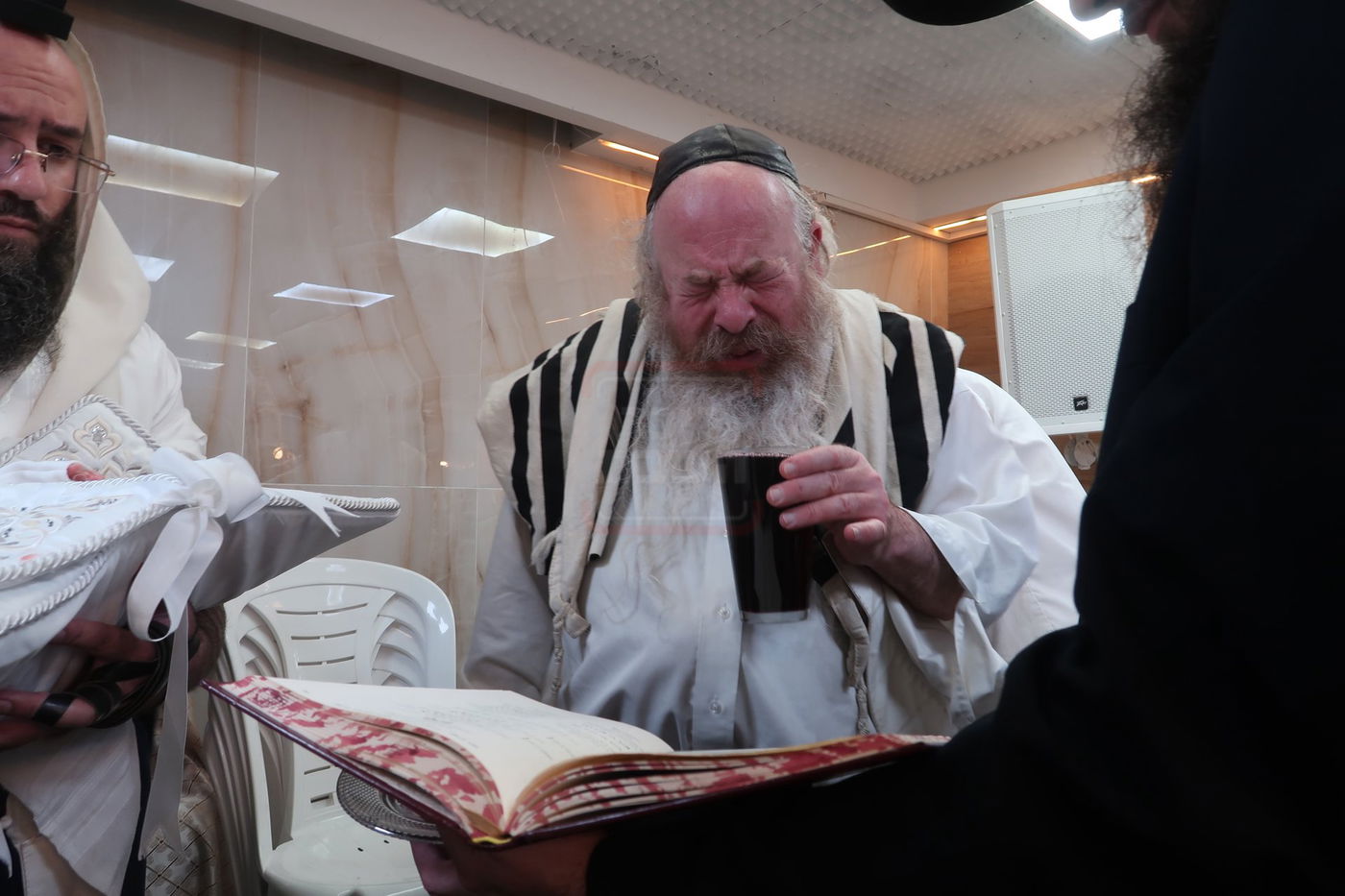 המקובל רבי יעקב עדס באמירת הברכות