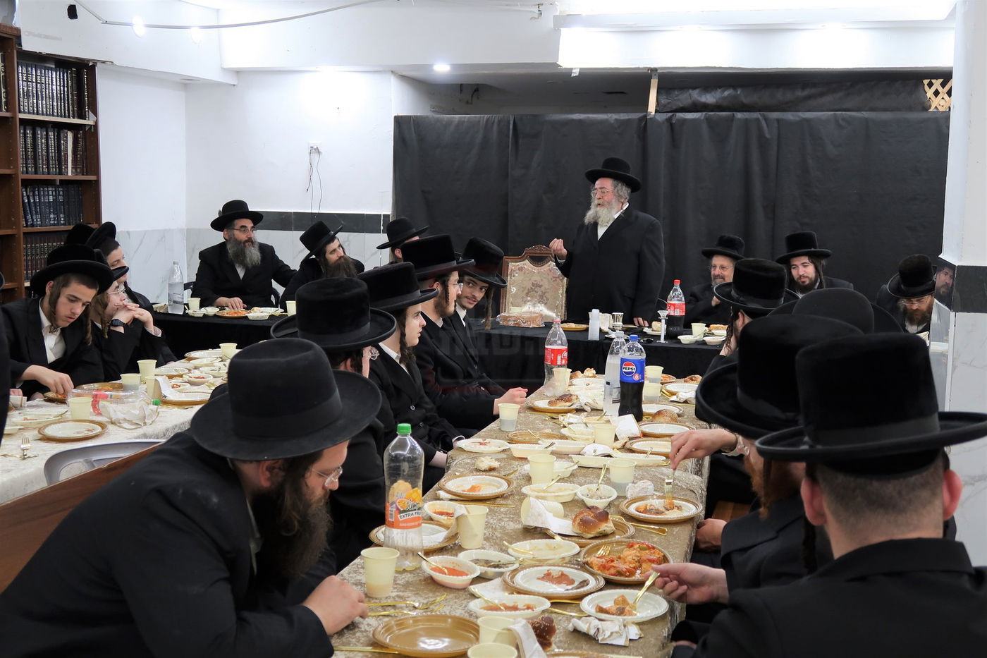 סעודת הילולת ה"אור החיים" הק' בישיבת "נועם אלימלך"