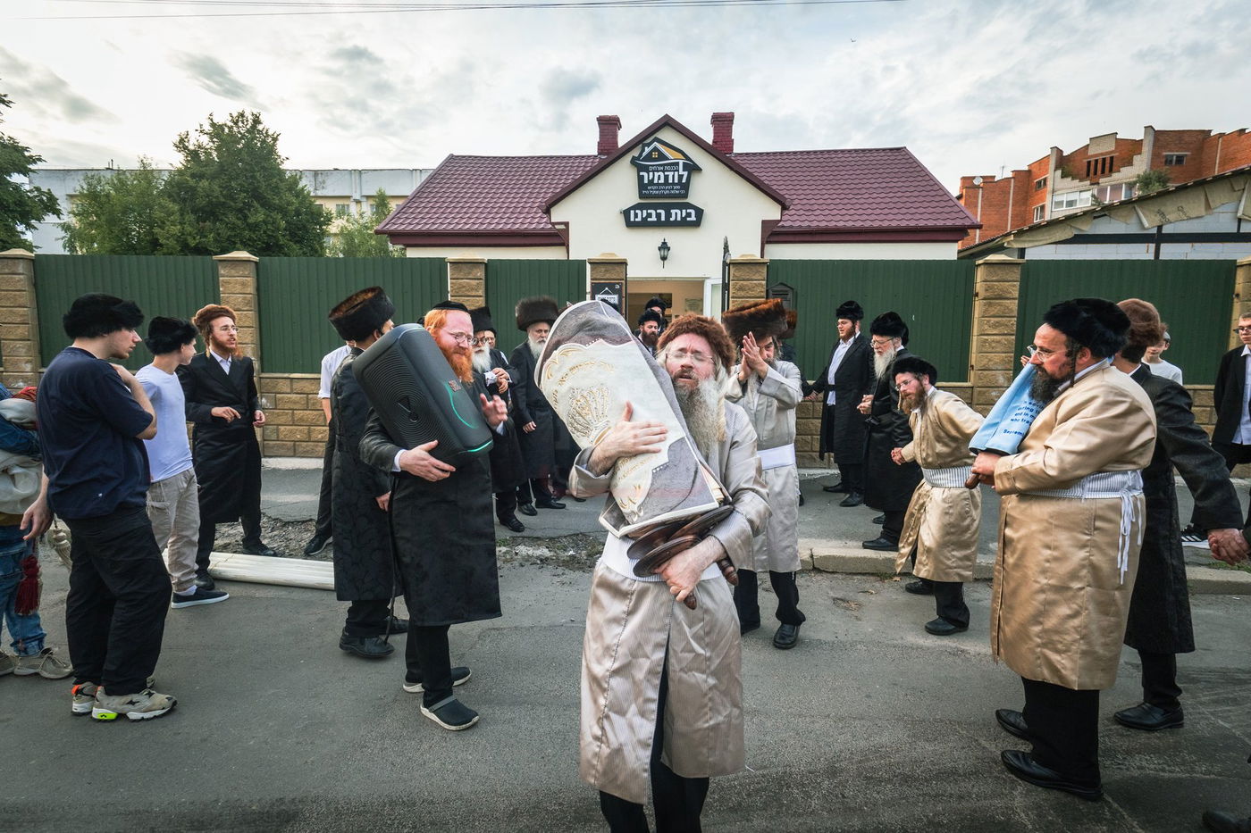 הכנסת ספר תורה בלודמיר