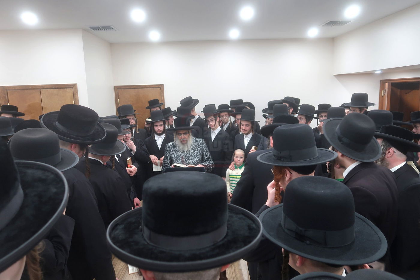 האדמו"ר מסאטמר לפני יציאתו לניו העמפשייר