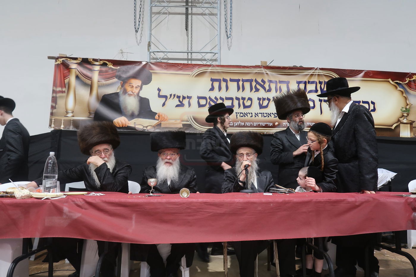 שבת התאחדות לצאצאי הגה"צ מוהר"ש טוביאס זצ"ל