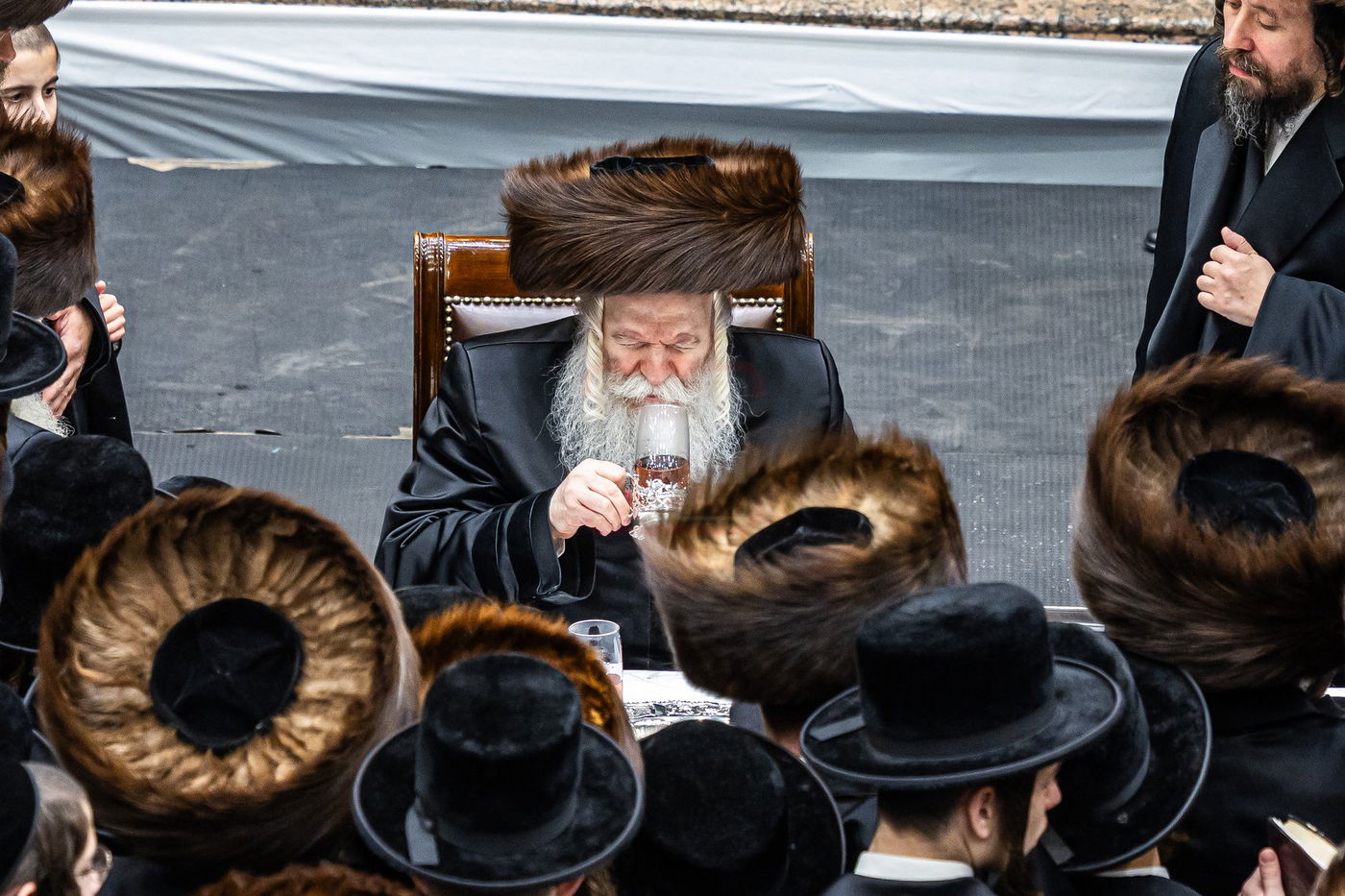 האדמו"ר מבאבוב בטועמיה ערב שבת