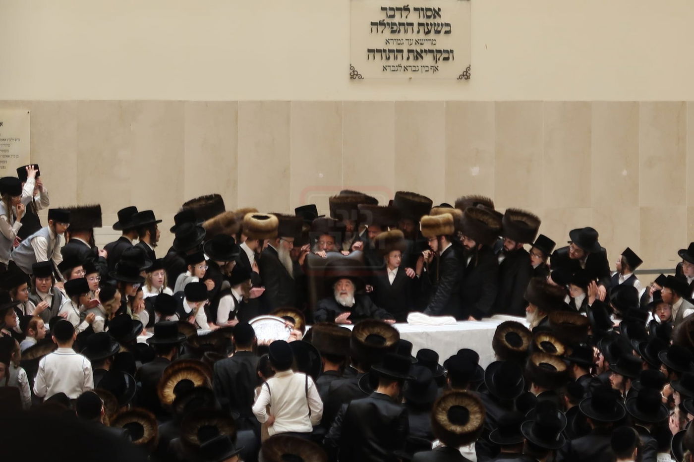 מוצאי שבת חזון בויז'ניץ