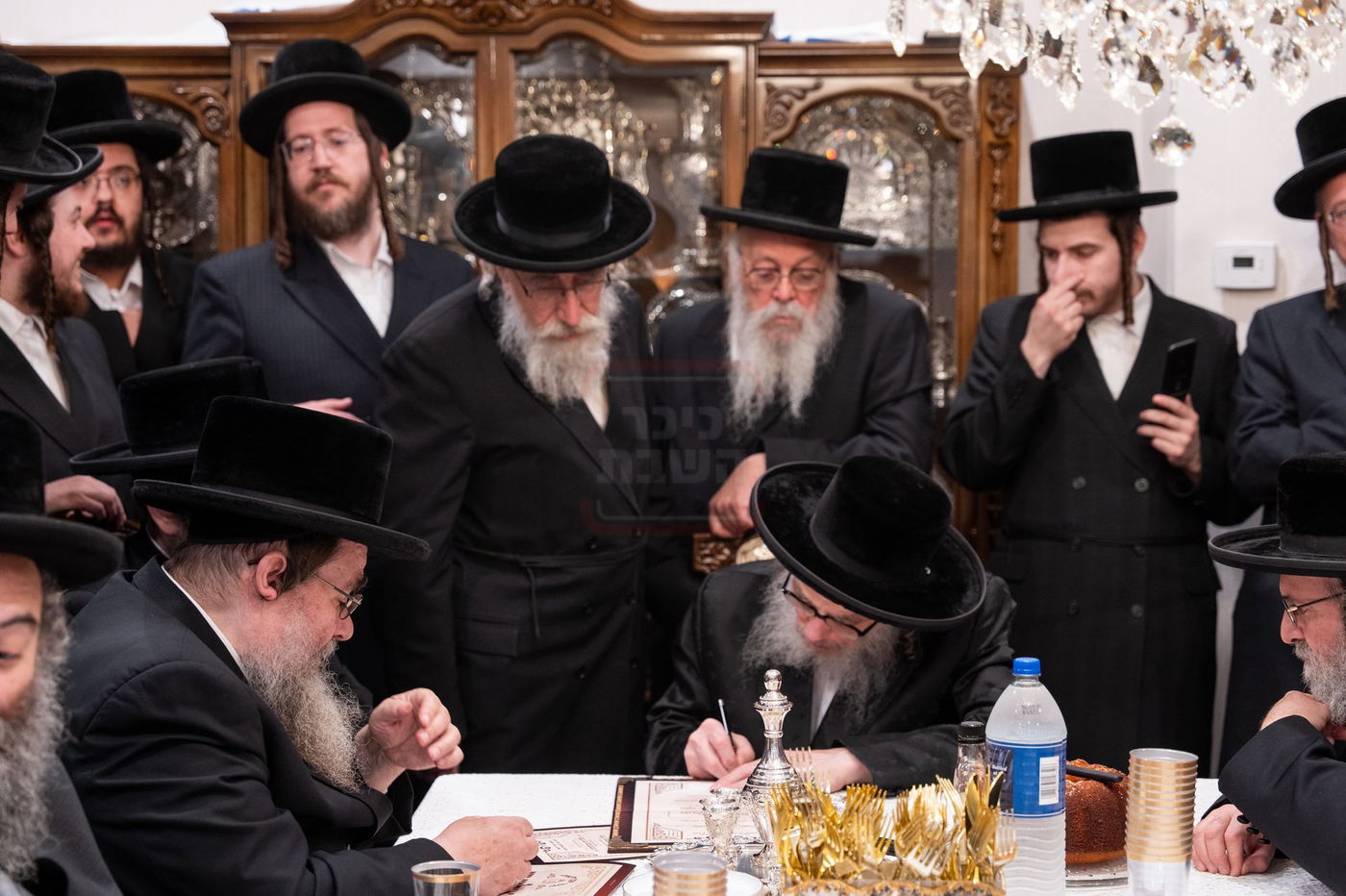 מעמד חתימת שטרות בפאפא