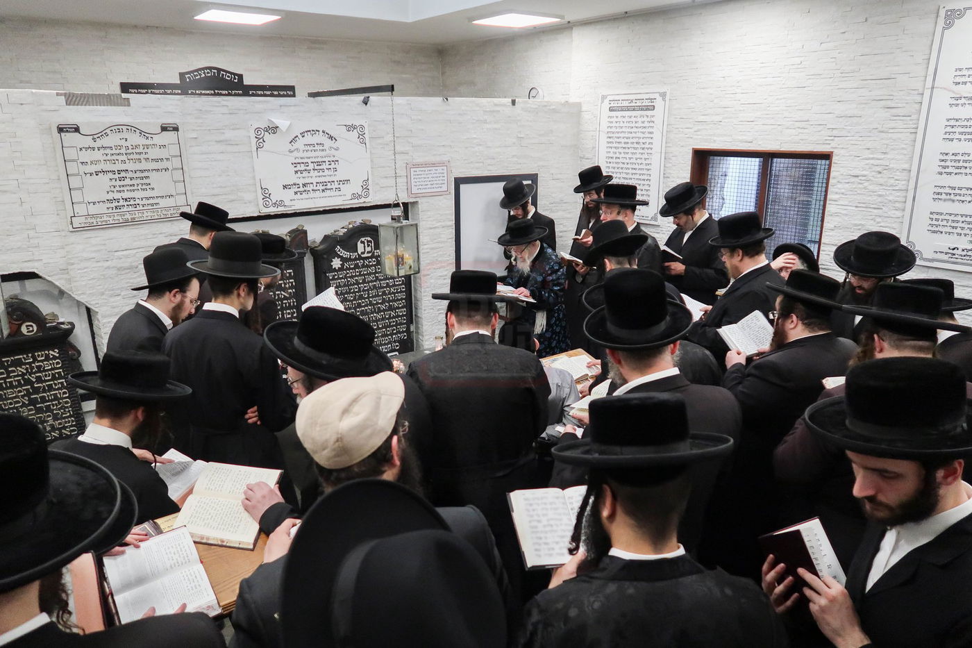 מסע הקודש של האדמו"ר מקרעטשניף סיגעט לאירופה