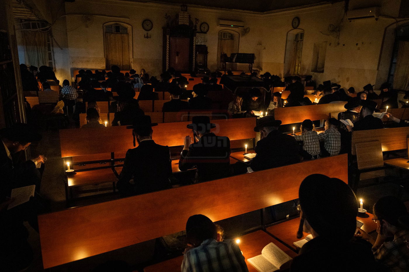 ליל תשעה באב ב'מאה שערים' בירושלים