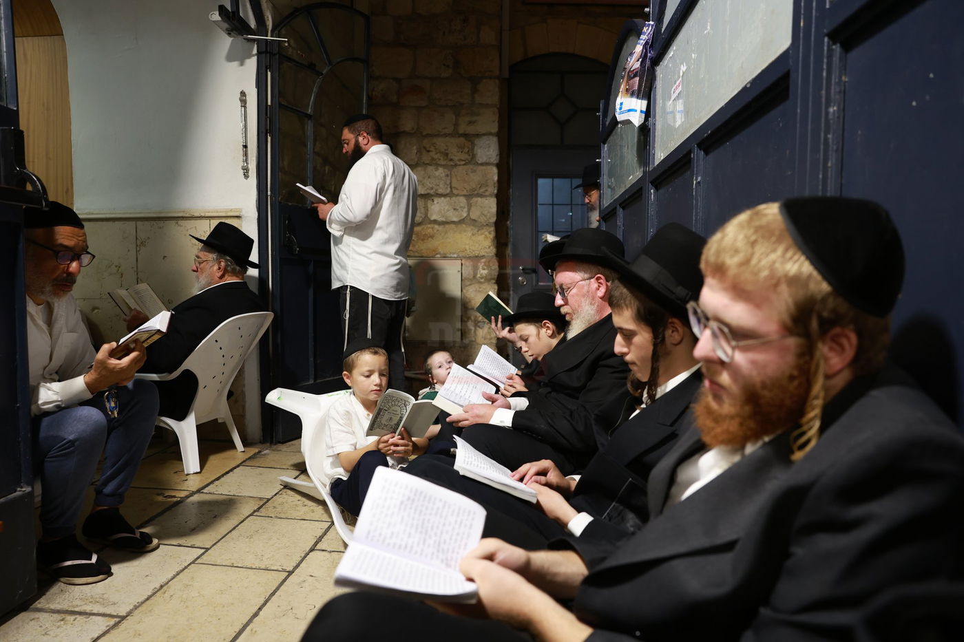 ליל תשעה באב באתרא קדישא מירון