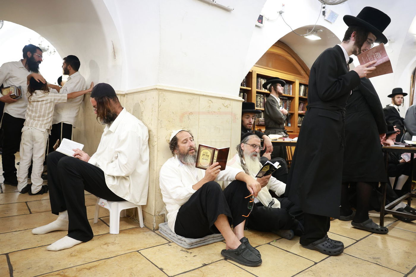 ליל תשעה באב באתרא קדישא מירון