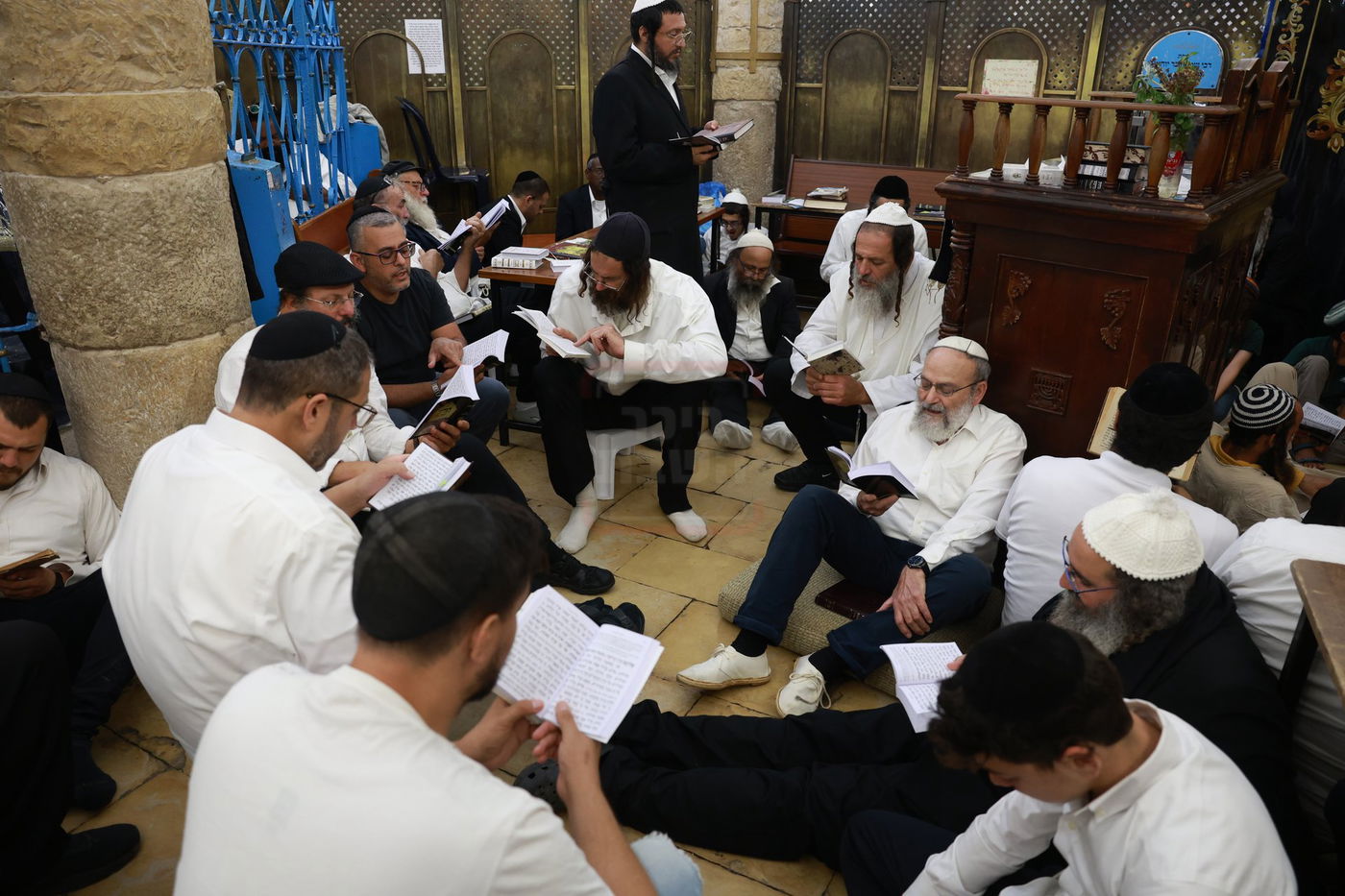 ליל תשעה באב באתרא קדישא מירון