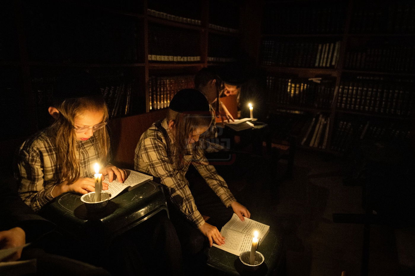 ליל תשעה באב ב'מאה שערים' בירושלים